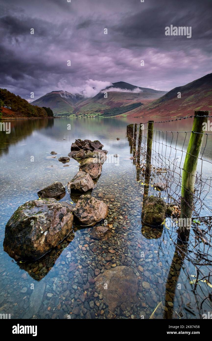 Großbritanniens Lieblingsansicht, Wastwater im Herbst, Lake District National Park, UNESCO-Weltkulturerbe, Cumbria, England, Großbritannien, Europa Stockfoto