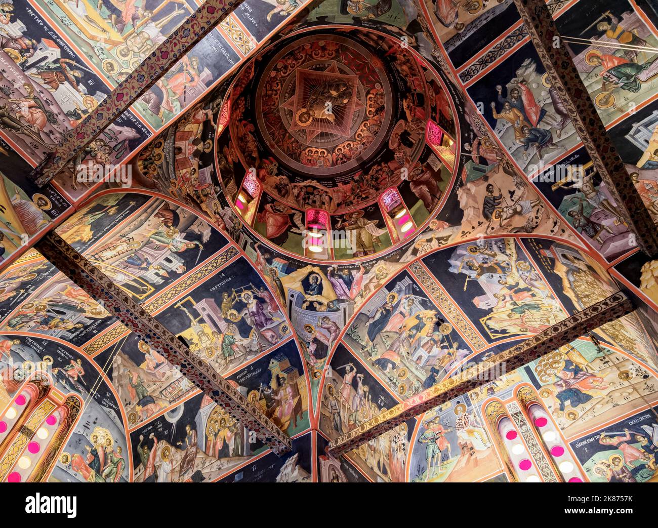 Kloster von Varlaam, innen, Meteora, UNESCO-Weltkulturerbe, Thessalien, Griechenland, Europa Stockfoto