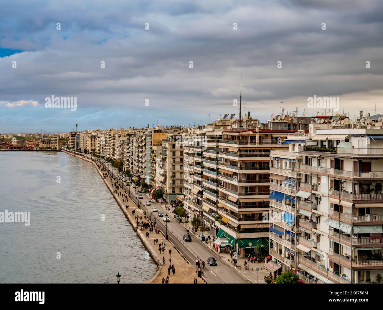 Am Wasser, erhöhte Aussicht, Thessaloniki, Zentralmakedonien, Griechenland, Europa Stockfoto