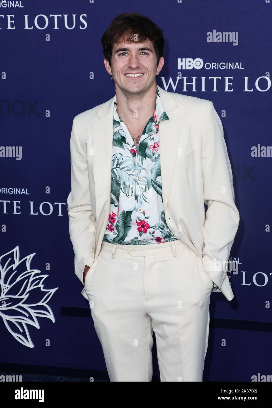 HOLLYWOOD, LOS ANGELES, KALIFORNIEN, USA - 20. OKTOBER: Alex Maystrik kommt bei der Los Angeles Premiere von HBO's Original-Serie "The White Lotus" Saison 2, die am 20. Oktober 2022 in den Goya Studios in Hollywood, Los Angeles, Kalifornien, USA, stattfand. (Foto von David Acosta/Image Press Agency) Stockfoto