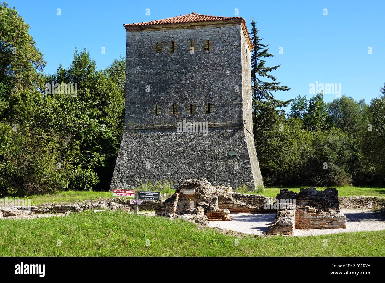 Der venezianische Turm, Butrint, eine antike griechische und später römische Stadt und Bistum in Epirus, UNESCO-Weltkulturerbe, Republik Albanien Stockfoto