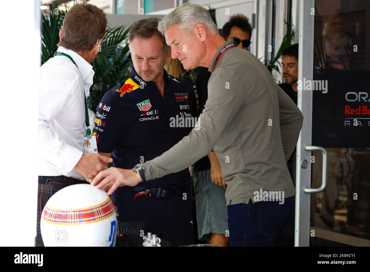 Austin, Texas, USA. 21. Okt 2022. COULTHARD David (gbr), ehemaliger Fahrer von F1, Portrait HORNER Christian (gbr), Teamchef von Red Bull Racing, Portrait während des Formel 1 Aramco United States Grand Prix 2022, 19. Lauf der FIA Formel 1 Weltmeisterschaft 2022 vom 21. Bis 23. Oktober 2022 auf dem Circuit of the Americas, In Austin, Texas - Foto DPPI Credit: DPPI Media/Alamy Live News Stockfoto