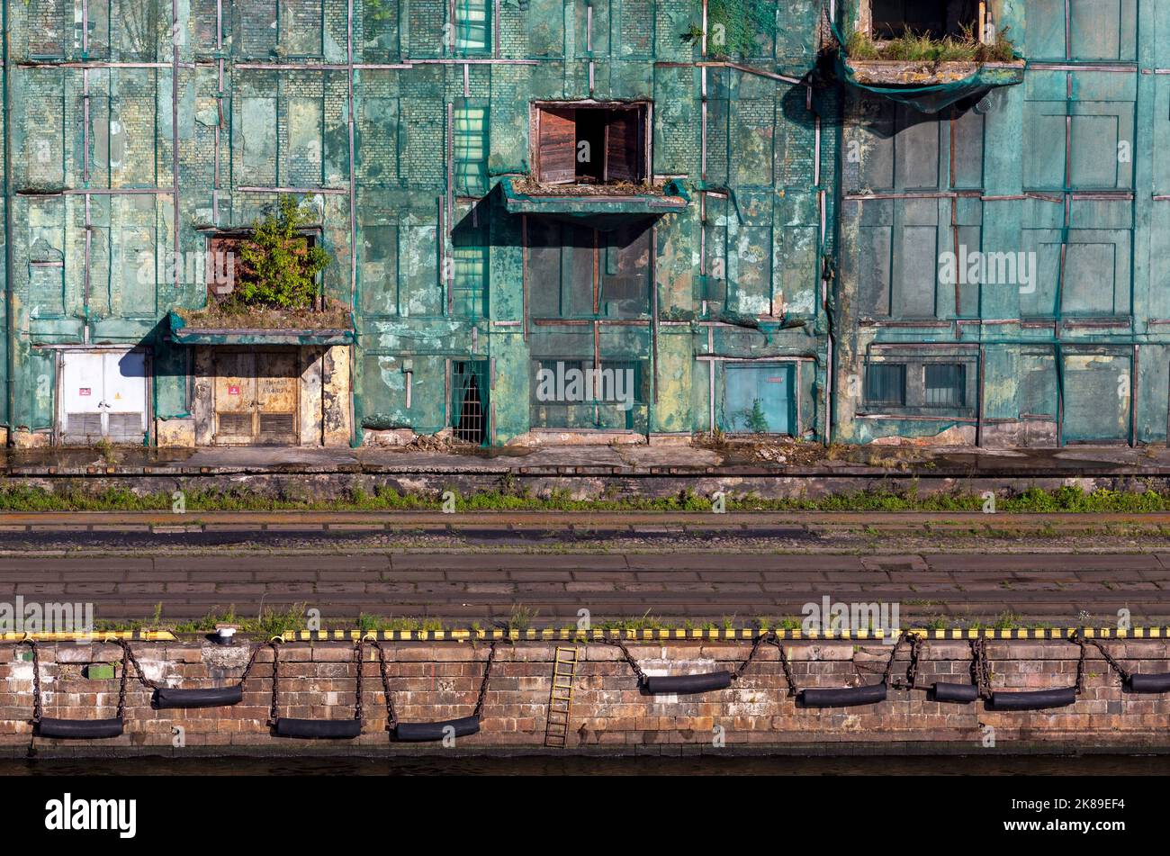 Verlassene Industriegebäude, Daugava, Riga, Lettland, Europa Stockfoto