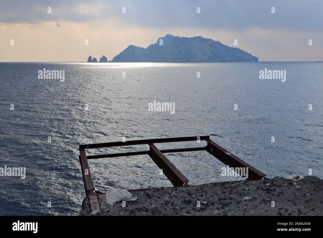 Massa Lubrense - Capri dall'estremità di Punta Campanella Stockfoto