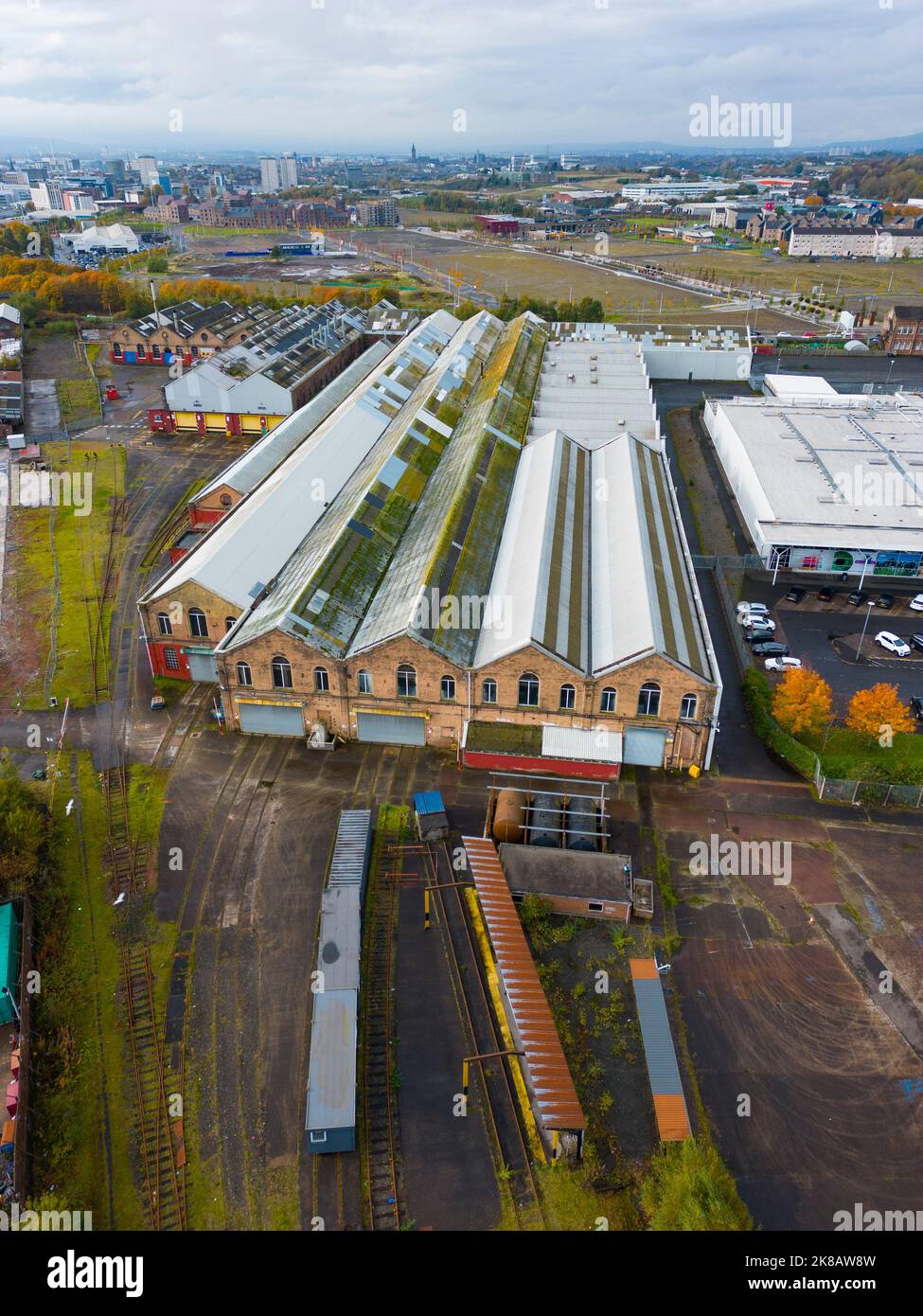 Luftaufnahme des ehemaligen Lokomotivwerks St. Rollox in Springburn, denkmalgeschütztes Gebäude der Kategorie B, Glasgow, Schottland, Großbritannien Stockfoto