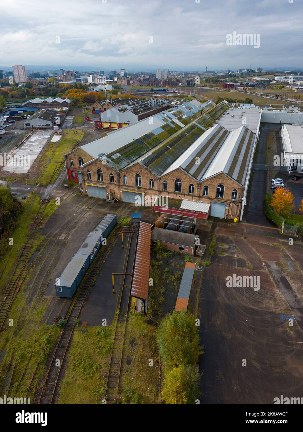 Luftaufnahme des ehemaligen Lokomotivwerks St. Rollox in Springburn, denkmalgeschütztes Gebäude der Kategorie B, Glasgow, Schottland, Großbritannien Stockfoto