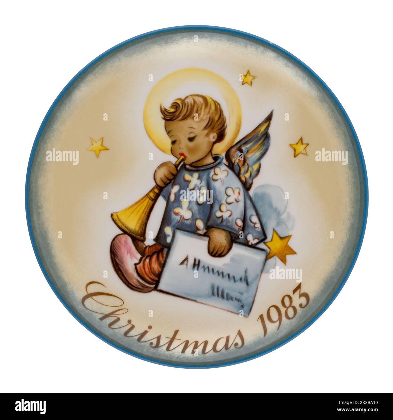 Vintage Schwester Berta Hummel Weihnachtsteller von 1983 mit dem Titel Angelic Messenger, isoliert auf weiß. Stockfoto