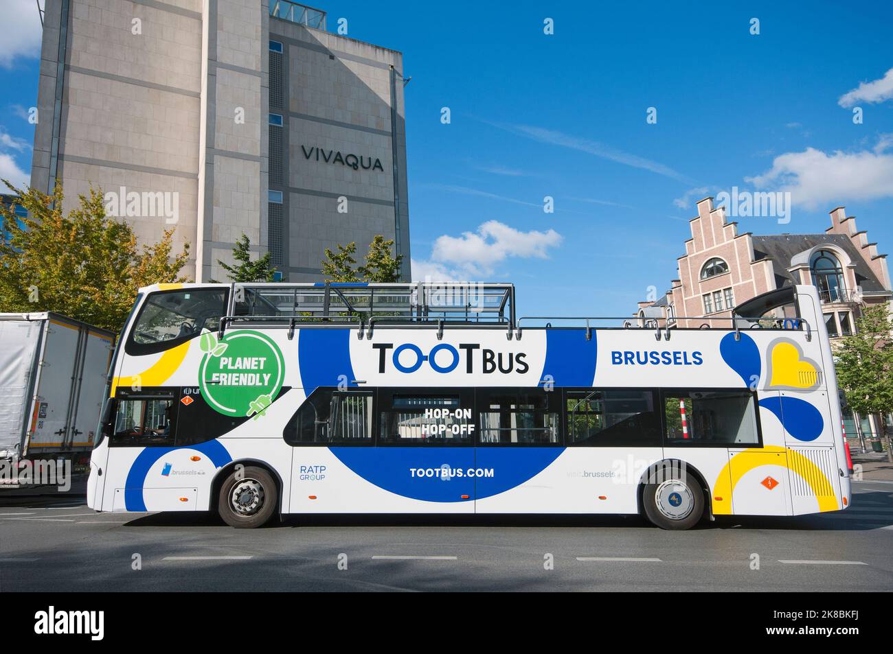 TO-OT Touristenbus (Hop-on, Hop-off) in Brüssel, Belgien Stockfoto