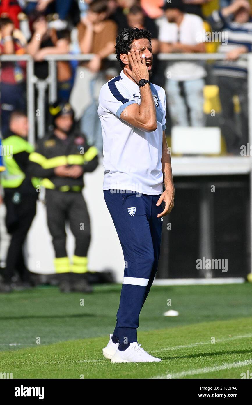 Frosinone Trainer Fabio Grosso während des Spiels der Serie B League 2022 2023, Benito Stirpe Stadium, Frosinone gegen Bari 22. Oktober 2022 (Foto von AllShotLive/Sipa USA) Credit: SIPA USA/Alamy Live News Stockfoto