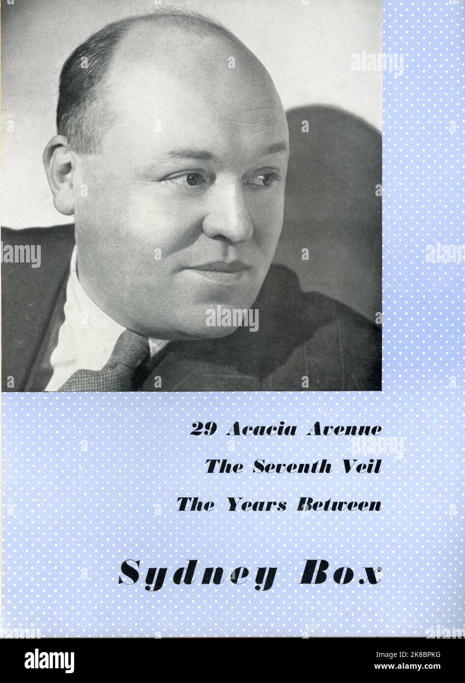 Produzent SYDNEY BOX Portrait Seite aus Broschüre für die erste Weltvertriebskonferenz für britische Filme, die von Eagle-Lion Films (im Besitz von J. Arthur Rank) am 5. 1946. April in London auf der ganzen Welt vertrieben wird Stockfoto