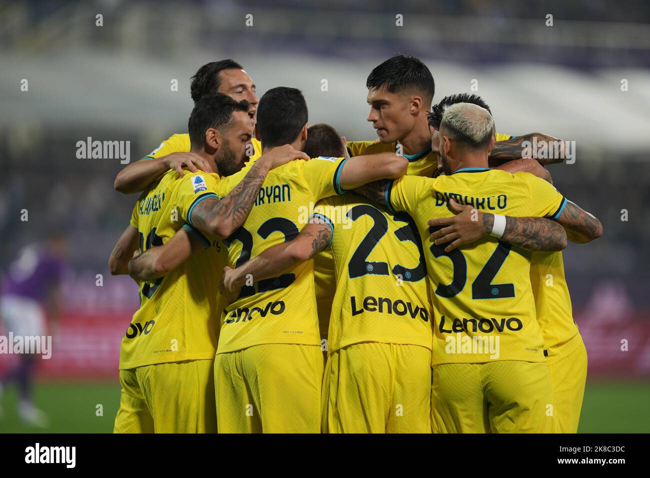 Firenzano, Italien. 22. Oktober 2022. Nicolò Barella feiert für sein Tor während der Serie A 2022/23 Fußballspiel zwischen ACF Fiorentina und Inter FC im Franchi-Stadion in Firenzano Italien am 22.. Oktober 2022. Foto Paolo Nucci/Insidefoto Kredit: Insidefoto di andrea staccioli/Alamy Live News Stockfoto