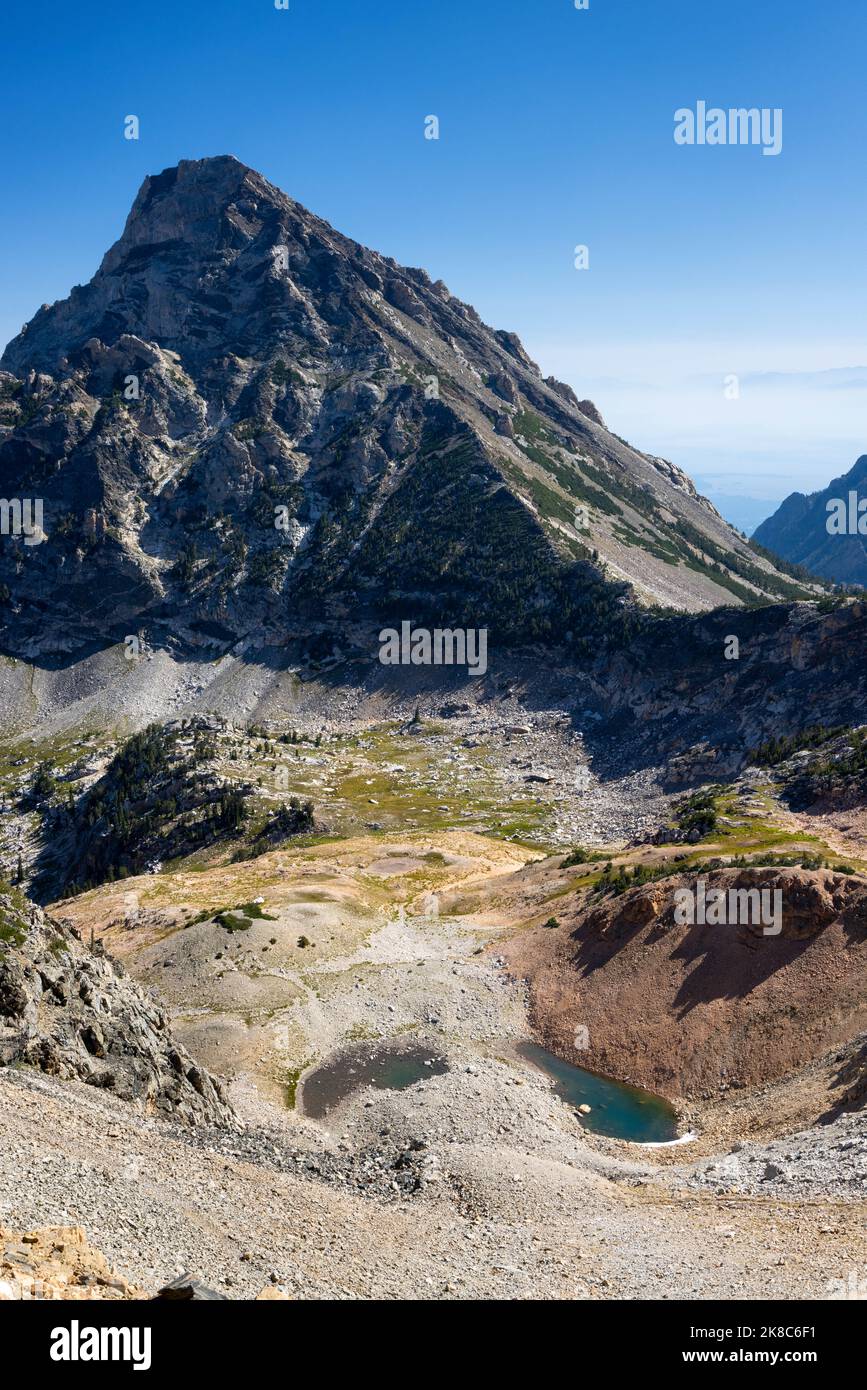 Mount Woodring, der hoch über dem oberen Leigh Canyon unterhalb des Paintbrush Canyon Trail aufsteigt. Grand Teton National Park, Wyoming Stockfoto