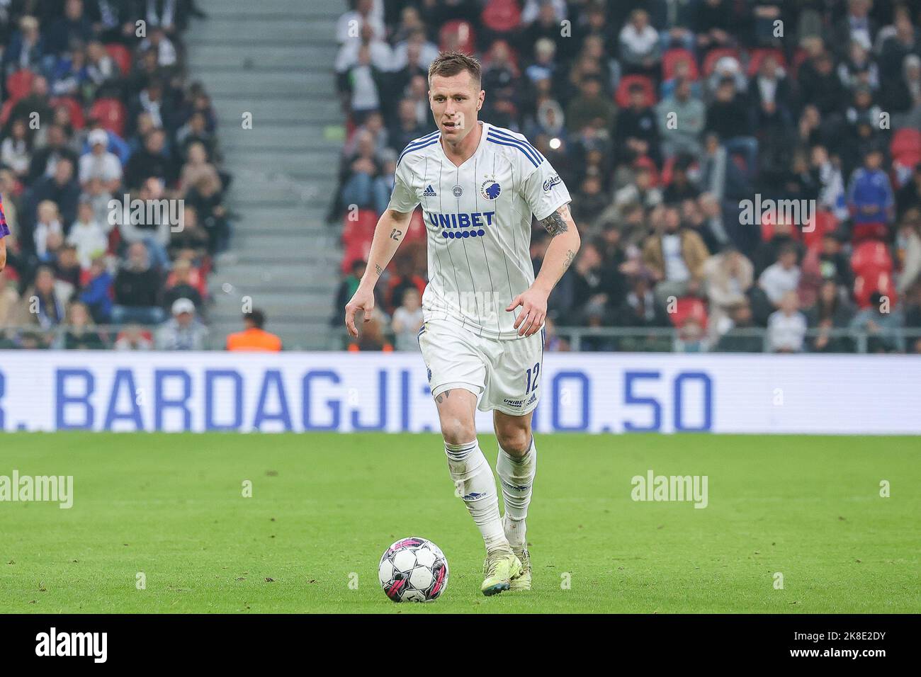 Kopenhagen, Dänemark. 22. Oktober 2022. Lukas Lerager (12) vom FC Kopenhagen beim Superliga-Spiel 3F zwischen dem FC Kopenhagen und dem FC Midtjylland im Kopenhagener Park. (Foto: Gonzales Photo/Alamy Live News Stockfoto