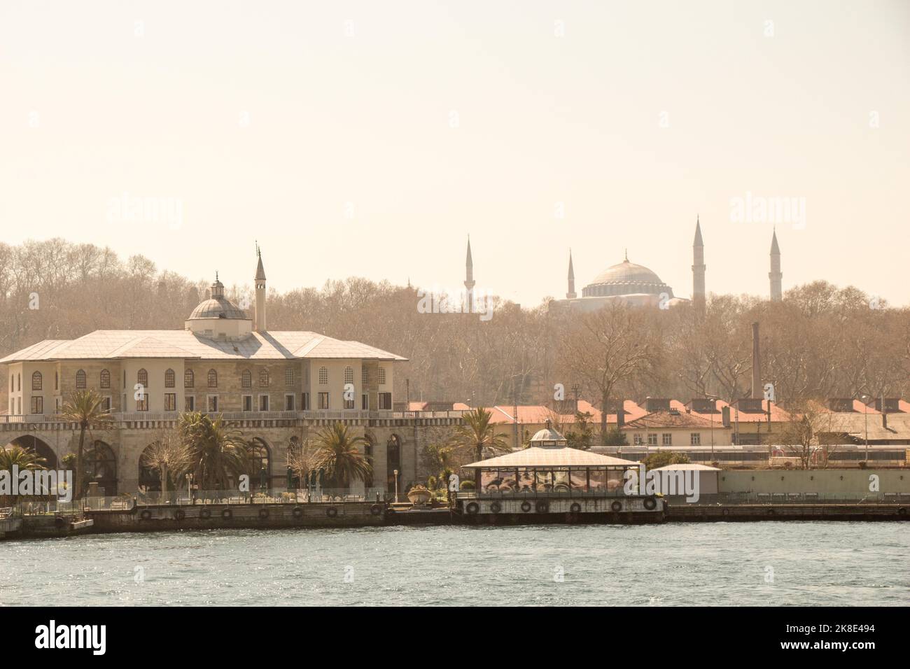 Skyline von Stanbul. Reise Türkei Hintergrund. Panoramablick auf die Stadt Stockfoto