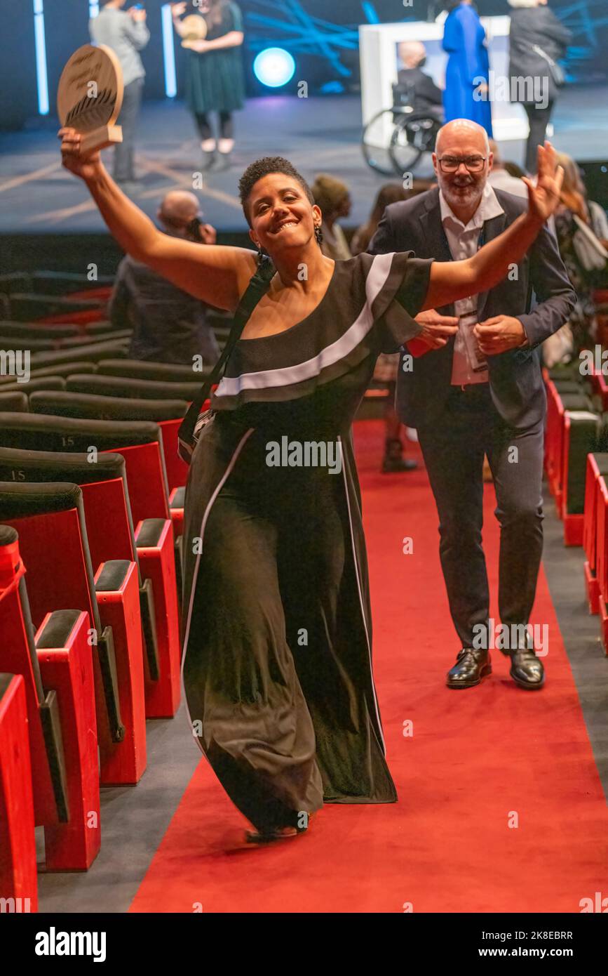 Cannes, Frankreich, Oktober 19 2022, Amanda Cordner (Sort of) Diversify TV Awards Gewinnerin bei der MIPCOM 2022 - The World’s Entertainment Content Market © Ifnm Press Stockfoto