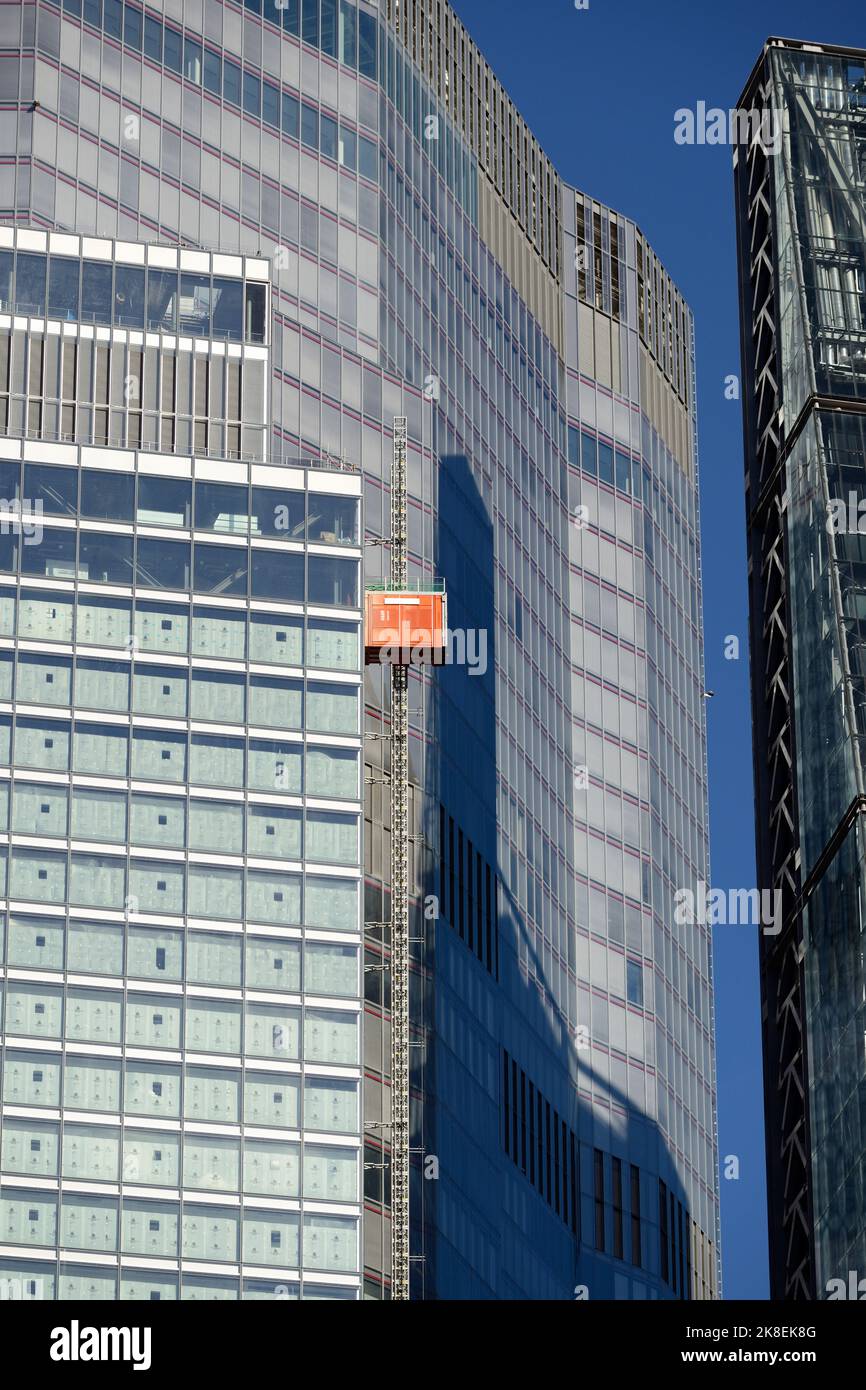 Provisorischer Bauaufzug, City of London, Vereinigtes Königreich Stockfoto