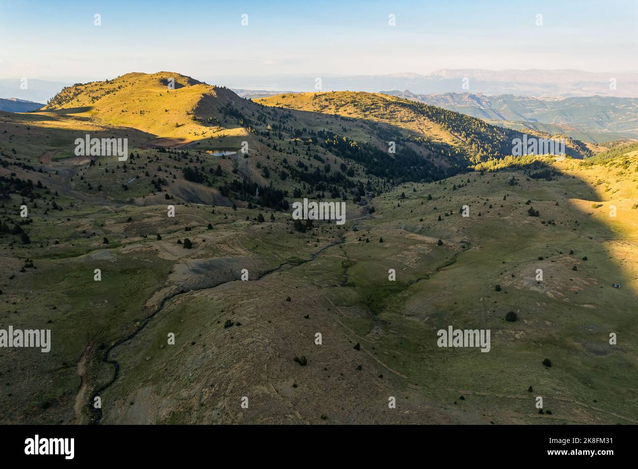 Valamara (Mali i Valamares; Valea Mari) ist ein Berg des Zentralgebirges im Südosten Albaniens. Stockfoto