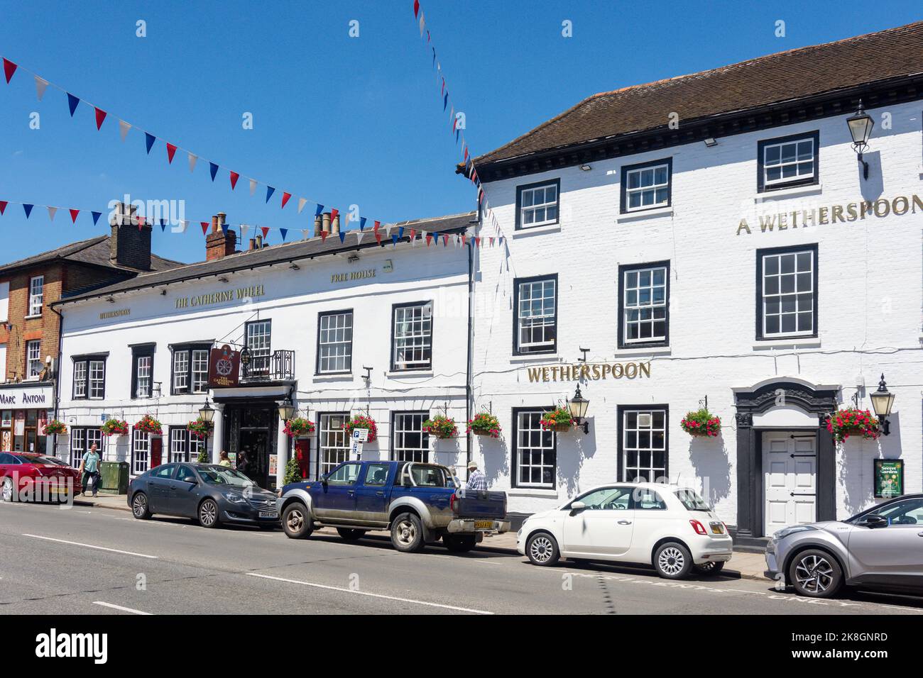 J D Wetherspoon The Catherine Wheel Pub , Hart Street, Henley-on-Thames, Oxfordshire, England, Vereinigtes Königreich Stockfoto