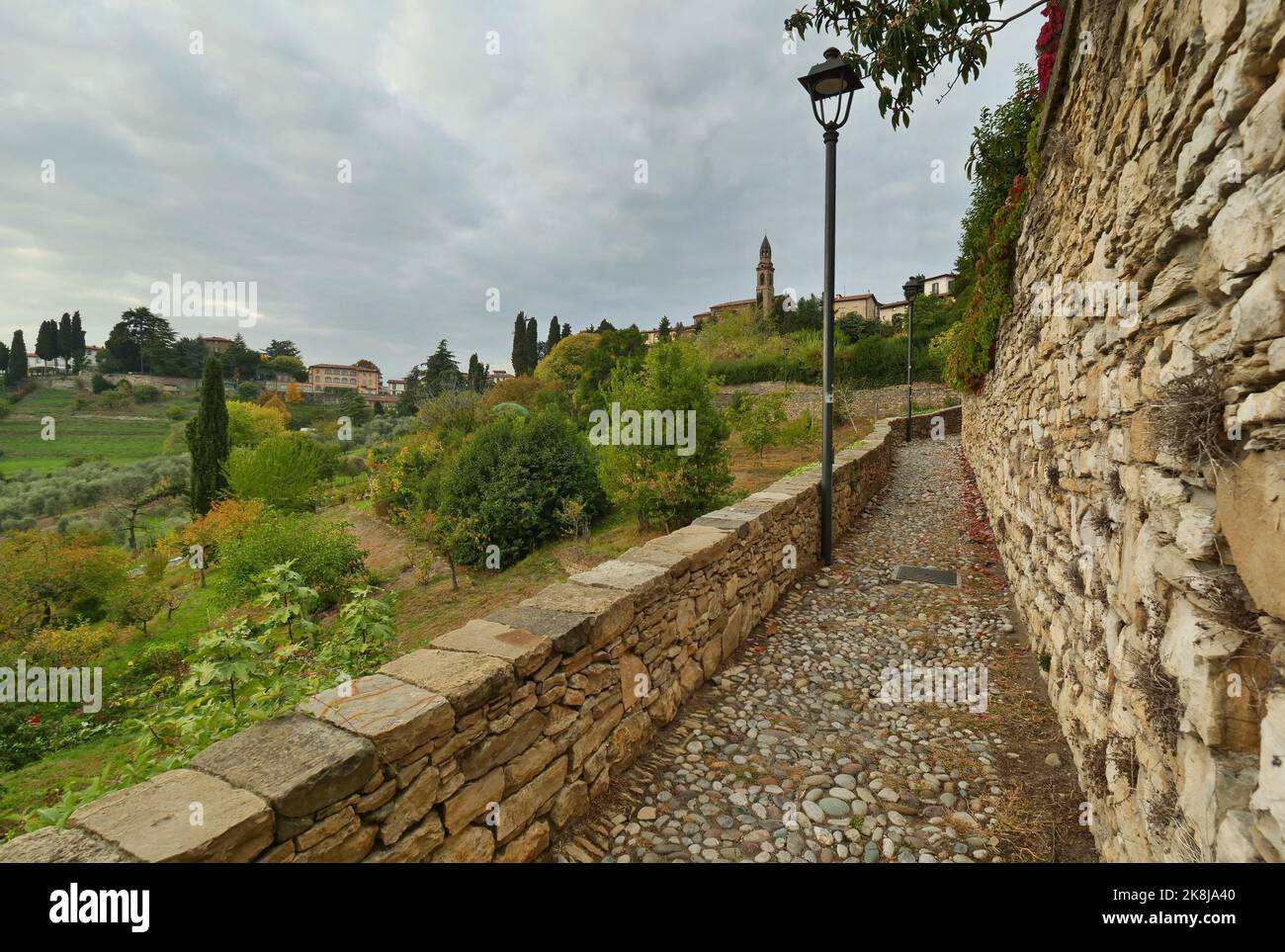 Mittelalterliche Steintreppe 'Scorlazzino' in Bergamo, Lombardei Italien Stockfoto