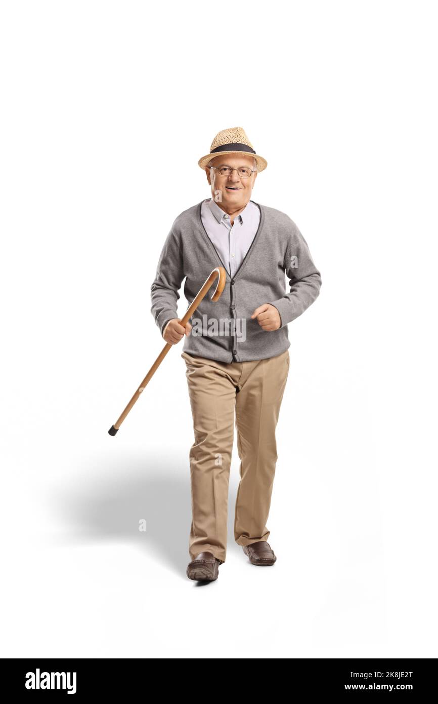 Porträt eines älteren Mannes, der isoliert auf weißem Hintergrund läuft und lächelt Stockfoto