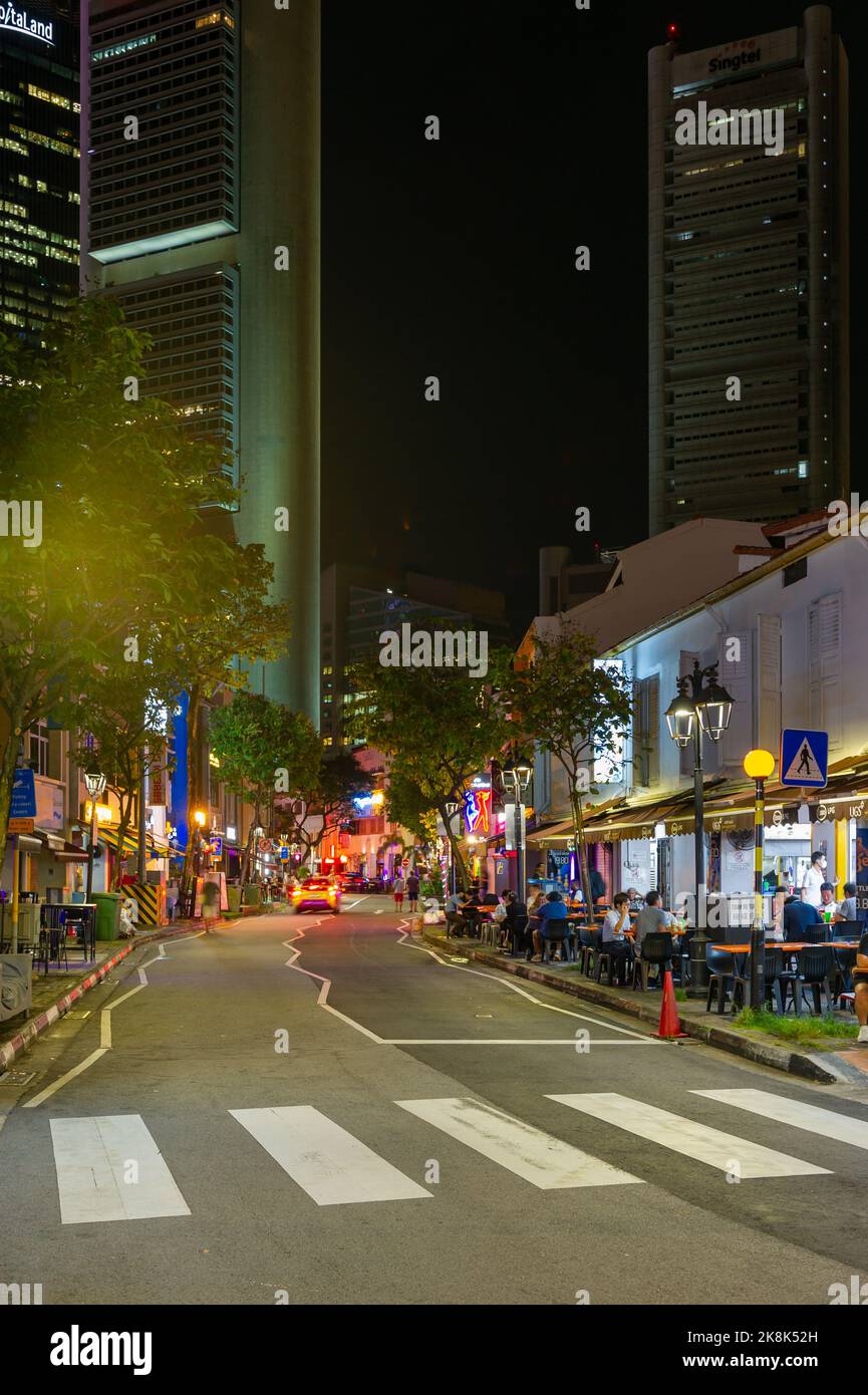 Circular Road, Singapur. Eine typisch britische Straße im historischen Stil, die das alte und neue Singapur zeigt Stockfoto