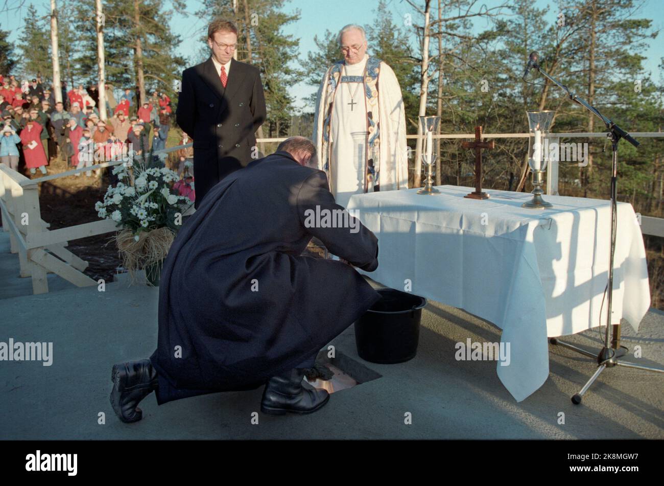 Stunning Wenn 1.000 Menschen Im Dom Auf Den Bischof Warten: Ihnen Brannte Das Herz Scene Concept Stunning Wenn 1.000 Menschen Im Dom Auf Den Bischof Warten: Ihnen Brannte Das Herz Scene Concept