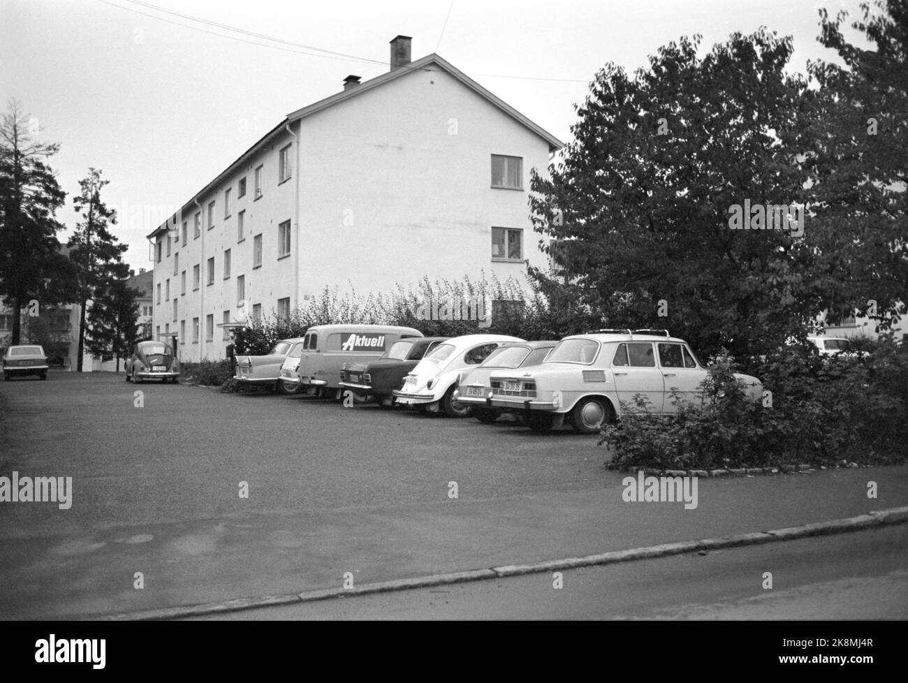 Oslo 19701107. ...... Aber das Auto ist Platz für. Aktueller Bericht über den Platz des Autos in der düsteren Stadt im Vergleich zu Kindern für Kinder. Oppsal? Lambertsetter? Foto: Ivar Aaserud / Aktuell / NTB Stockfoto