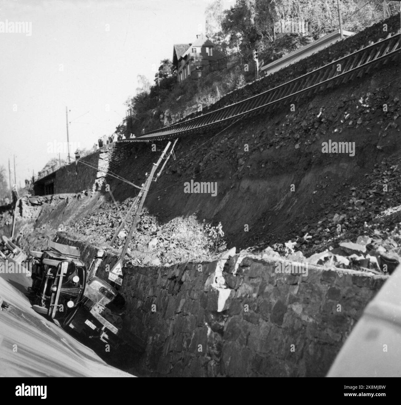 Oslo 1953-10-07 der Unfall in Bekkelaget, bei dem fünf Menschen ums Leben kamen. Hier vom Unfallort. Foto: Jan Stage / NTB Archive / NTB Stockfoto