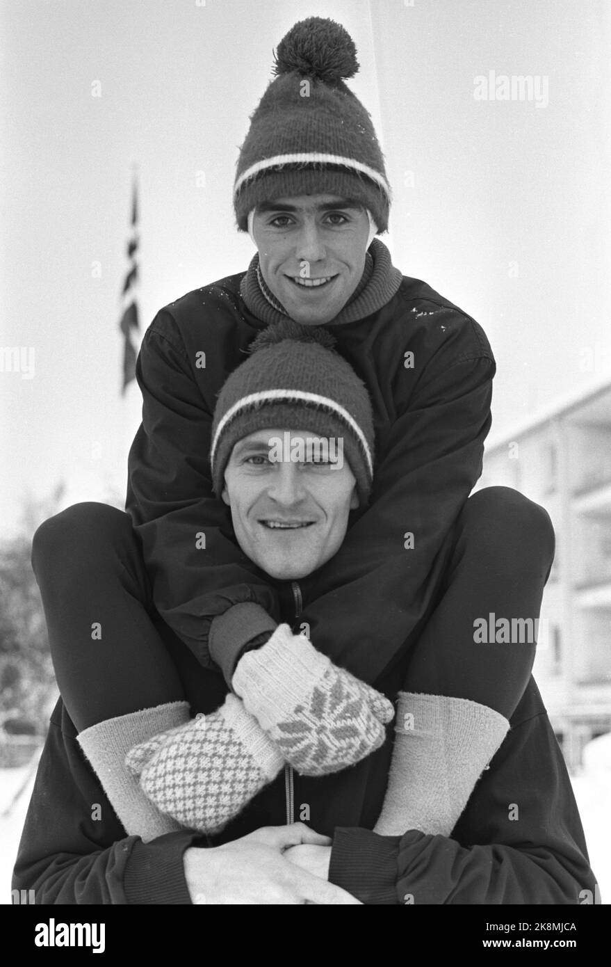 Lillehammer 18. Januar 1969. Norwegische Skating-Meisterschaften. Hier der norwegische Meister Dag Fornæs auf den Schultern von Fred A. Maier. Foto: Aage Storløkken / Aktuell / NTB Stockfoto