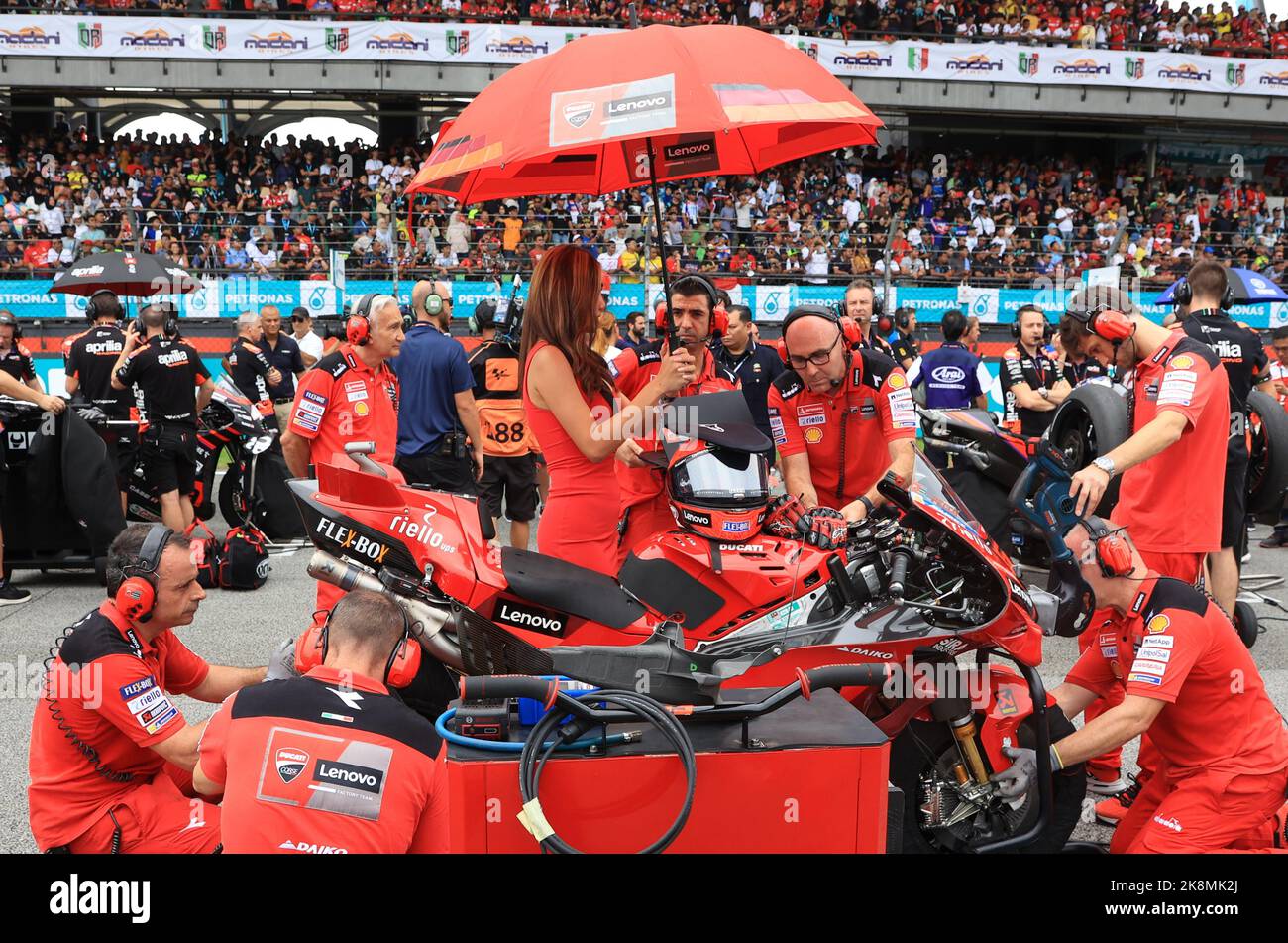 SEPANG, Malaysia. , . Das Motorrad von BAGNAIA Francesco, ITA, Ducati Lenovo Team, MOTO GP Klasse, während der DORNA & FIM Moto GP Championship 2022 Runde 19. Sepang Circuit, Malaysian Motorcycle Grand Prix am Sonntag, 23. Oktober 2022. Bild & Copyright © Nikolaz GODET/ATP images (GODET Nikolaz/ATP/SPP) Quelle: SPP Sport Press Foto. /Alamy Live News Stockfoto