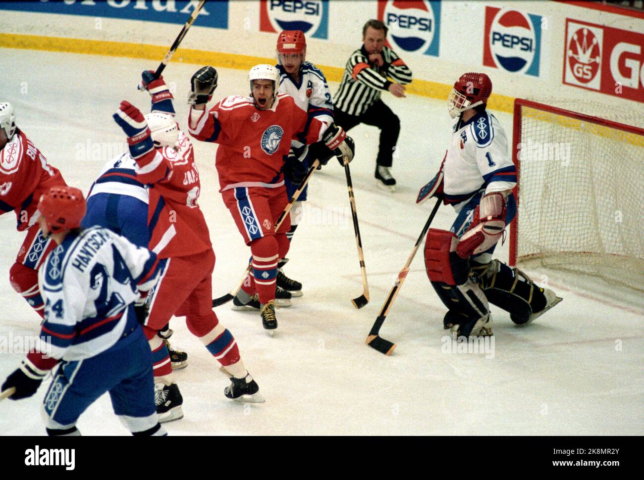 Ddr b Fotos und Bildmaterial in hoher Auflösung Alamy