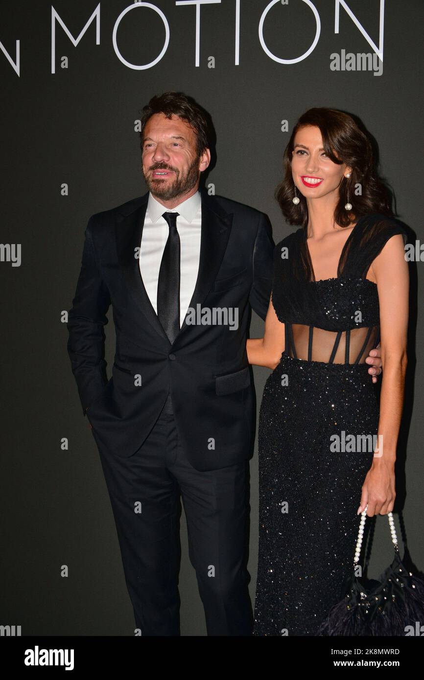 Samuel Le Bihan, Stefania Cristian Photocall vom Kering 'Women in Motion Award' Abend, Place de la Castre, colline du Suquet 75. Cannes Film Festival 22. Mai 2022 Stockfoto