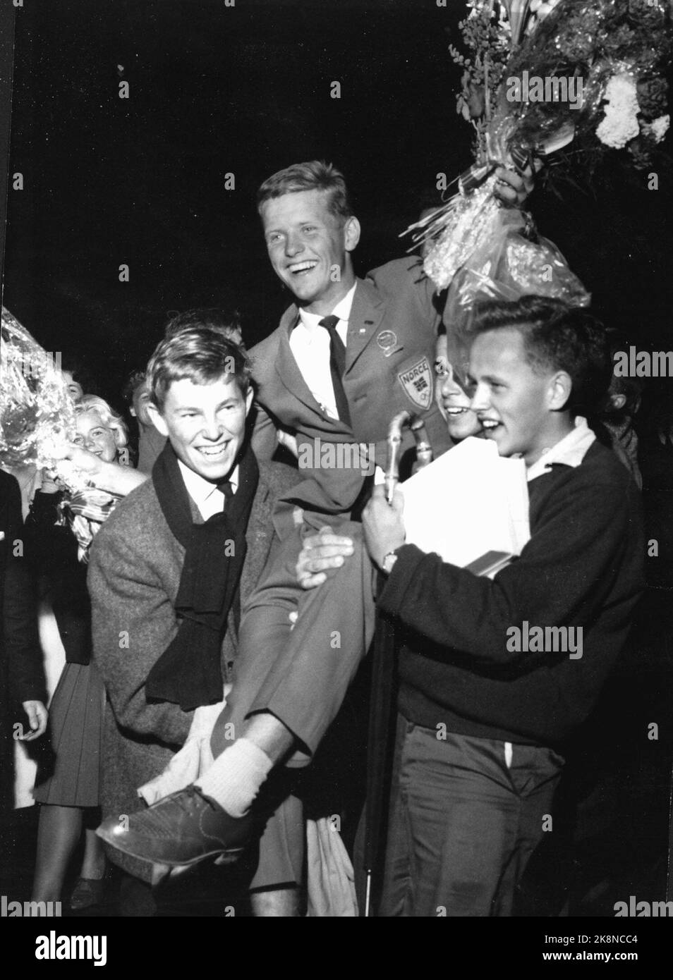 Olympische Spiele 1960 in Rom: Segeln, Fliegende Holländer. Die Norweger Peder Lunde und Bjørn Bergwall nahmen Gold. Hier Peder Lunde Jr. Foto: NTB / NTB Stockfoto