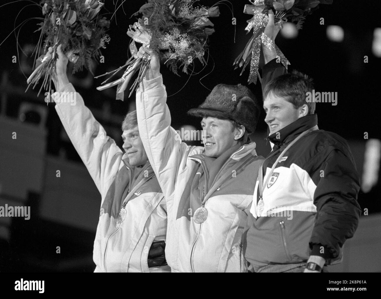 Calgary, Kanada 198802: Olympic Calgary 1988. 30km Skilanglauf, Männer. Siegerehrung und Medaillenverteilung in Canmore. Seit 1972 v. erste norwegische Olympiamedaille in Tremila. Foto: Henrik Laurvik Stockfoto