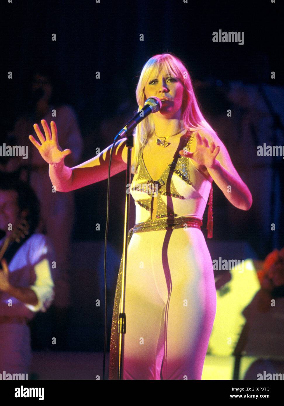 Oslo 1977-01-28: Die schwedische Popgruppe ABBA beginnt ihre Konzertreise mit einem Konzert in Ekeberghallen, am 28. Januar 1977. ABBA besteht aus Anni-Frid Lyngstad (Frida), Agnetha Fältskog, Björn Ulvaeus und Benny Andersson. BIDT: Agnetha Fältskog. Foto: Oddvar Walle Jensen / NTB / NTB Stockfoto