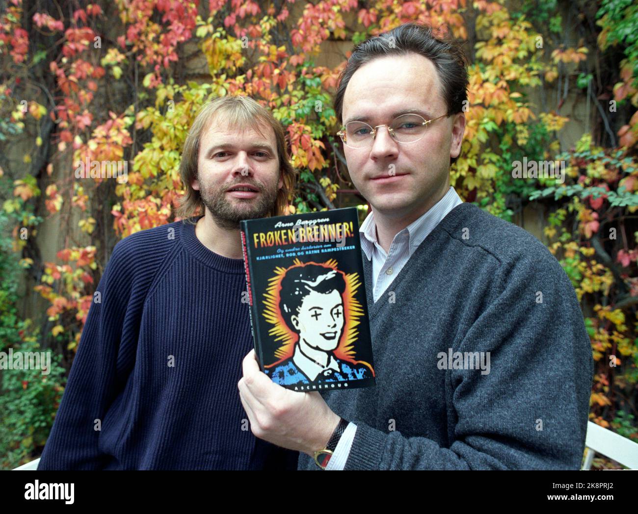 Oslo 19911016. Die Autoren Jostein Gaarder (v.v.) und Arne Berggren mit ihrem Beitrag zur Herbstliste von Aschehoug für Kinder- und Jugendliteratur. NTB Stock Photo Terje Bendiksby / NTB Stockfoto