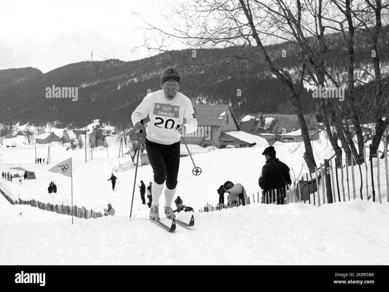 Grenoble, Frankreich 196802 Olympische Winterspiele in Grenoble. Langlaufen, 10 km für Frauen. Berit Mørdre in Aktion, nahm sie Silber. Foto: NTB / NTB Stockfoto