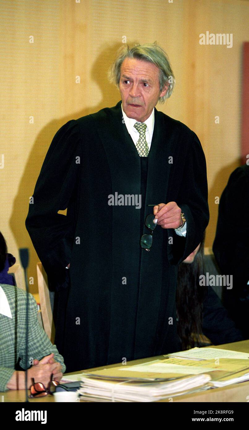Oslo 19940418 der Prozess gegen den "Grafen", Varg Vikernes, wurde