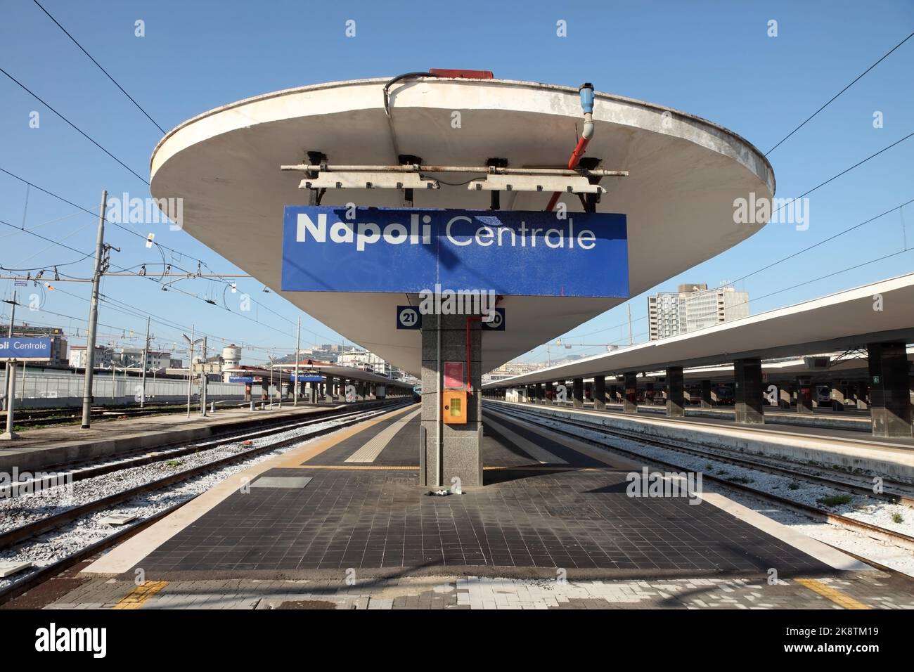 Napoli Centrale / Naples Hauptbahnhof, Italien. Stockfoto