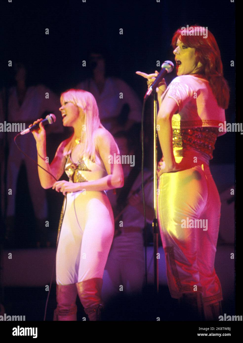 Oslo 1977-01-28: Die schwedische Popgruppe ABBA beginnt ihre Konzertreise mit einem Konzert in Ekeberghallen, am 28. Januar 1977. ABBA besteht aus Anni-Frid Lyngstad (Frida), Agnetha Fältskog, Björn Ulvaeus und Benny Andersson. Foto: Oddvar Walle Jensen / NTB / NTB Stockfoto
