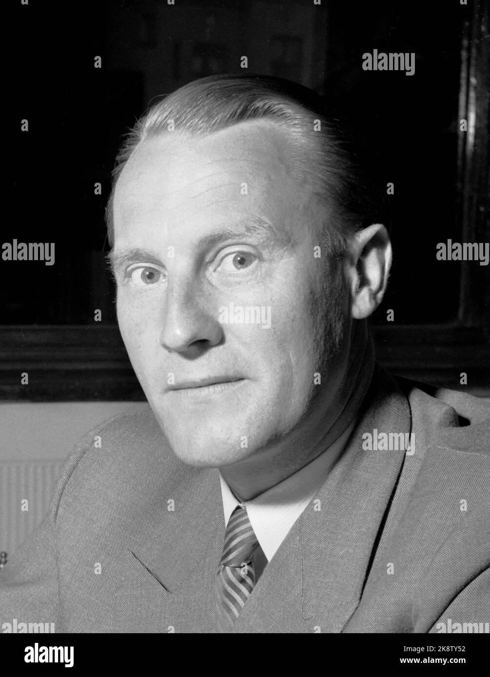 Oslo 19540727 Oslos erster Verkehrsmanager Thor Joje kam am 1. Januar 1954 dazu. Hier Verkehrsleiter Thor Joje. Foto: NTB / NTB Stockfoto