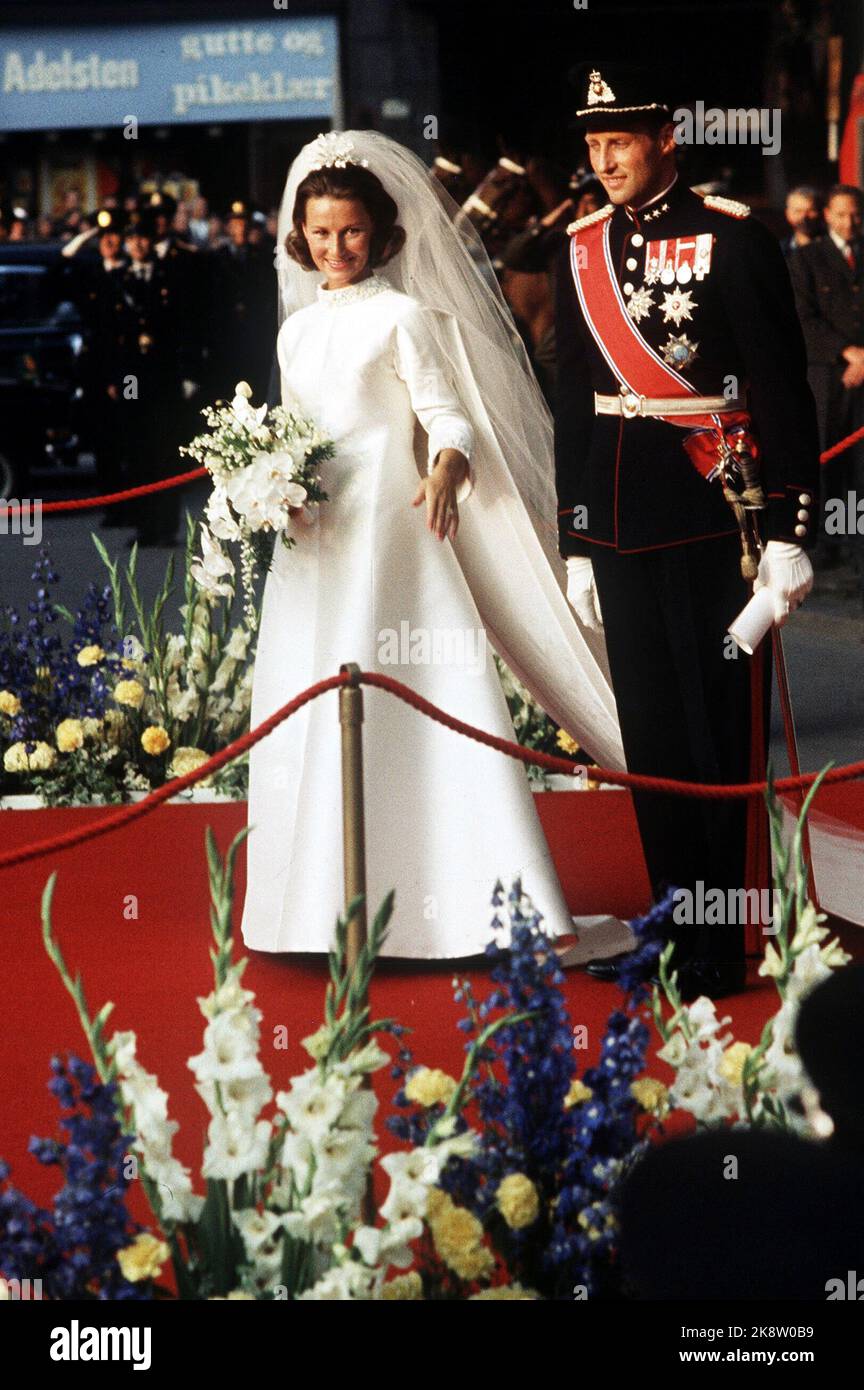 Oslo19680829 Norwegische Königshochzeit. Kronprinz Harald und Sonja