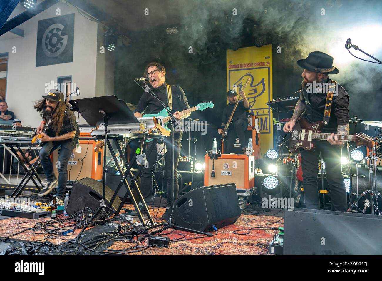 Der kanadische SängerAlex Henry Foster & The Long Shadows live beim