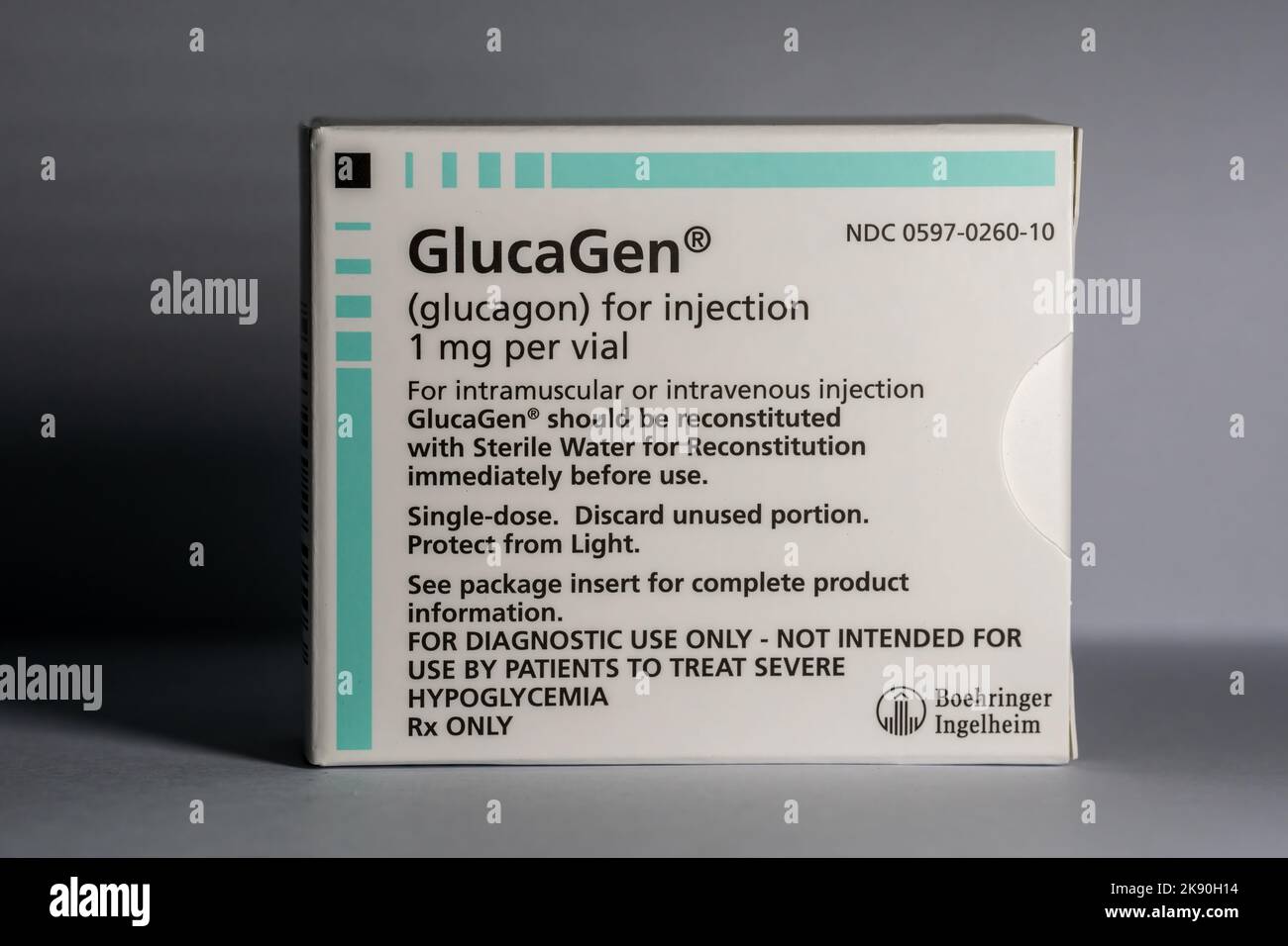 Ein Paket Glucagon-Medikament zur Injektion, das ein Notfallmedikament zur  Behandlung schwerer Hypoglykämie ist Stockfotografie - Alamy