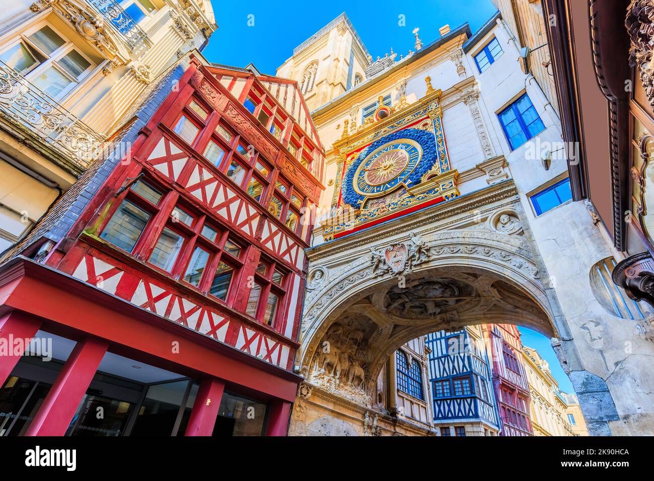 Rouen, Normandie, Frankreich. Die große Uhr (Gros-Horloge) eine astronomische Uhr aus dem 14. Jahrhundert. Stockfoto