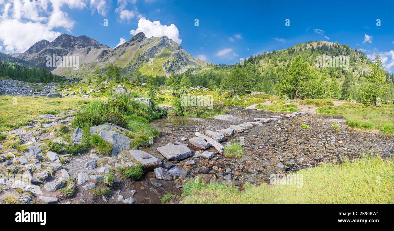 Die Landschaft am Lago d Arpy See. Stockfoto