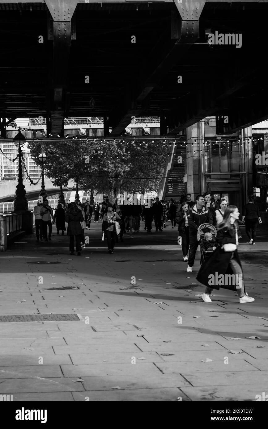 London Thames in Richmond und der Southbank Stockfoto