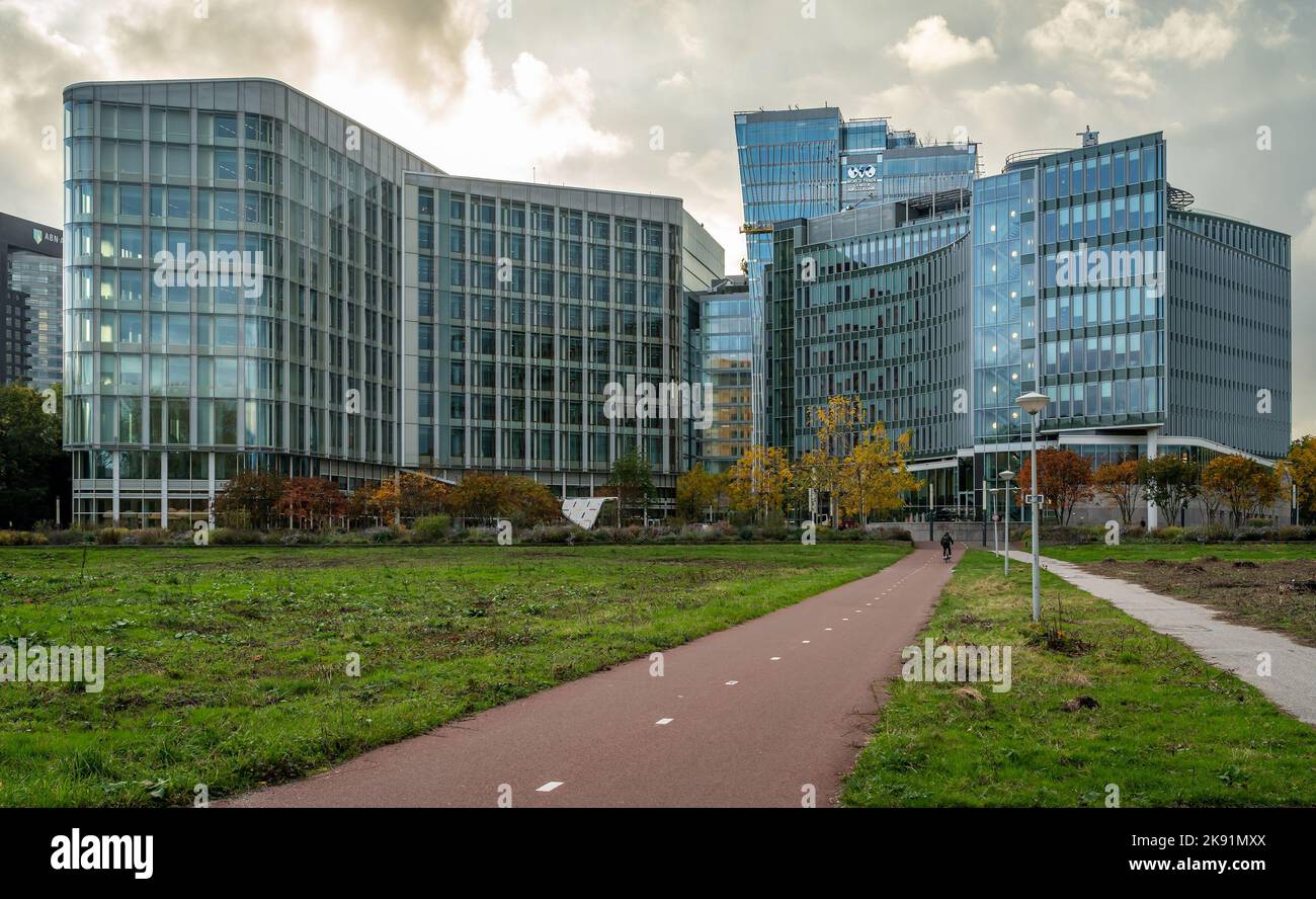 Amsterdam, Niederlande, 25.10.2022, moderne Bürogebäude des World Trade Center Amsterdam Stockfoto