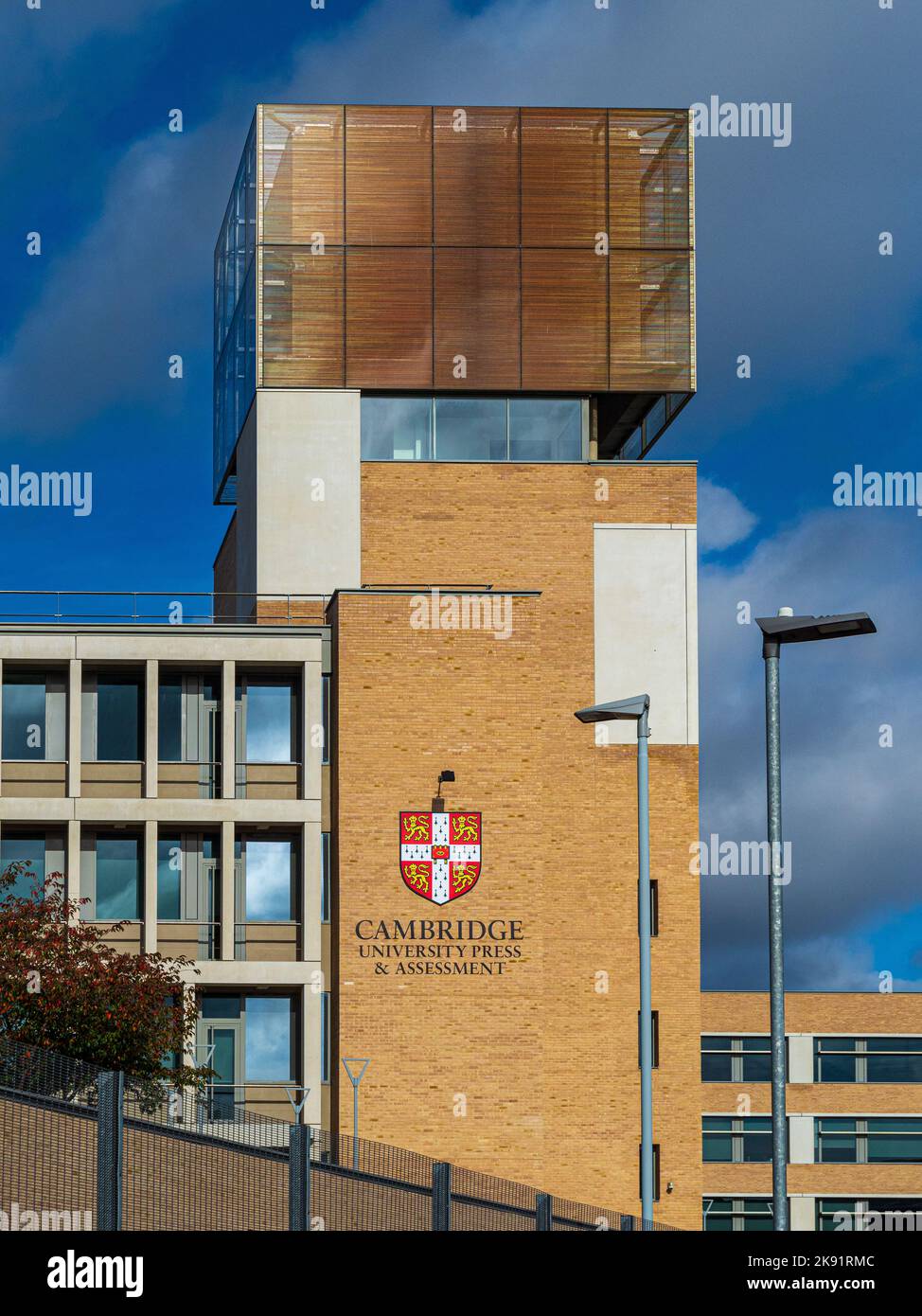 Cambridge University Press & Assessment - The Triangle Offices Tower - neue internationale Zentrale in Cambridge, eröffnet 2018 Eric Parry Architekt Stockfoto