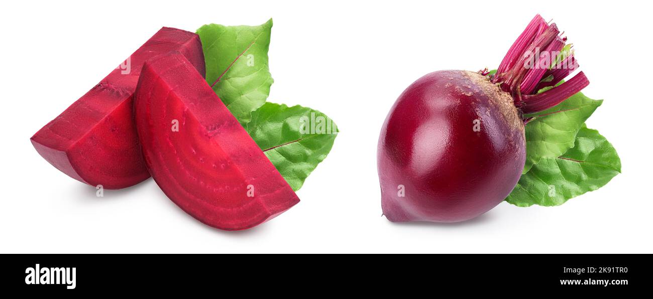 Rote Beete auf weißem Hintergrund isolierte Scheiben mit voller Schärfentiefe Stockfoto